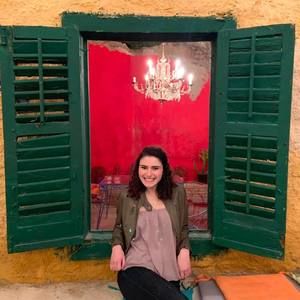 Meet your Posher, Abigail